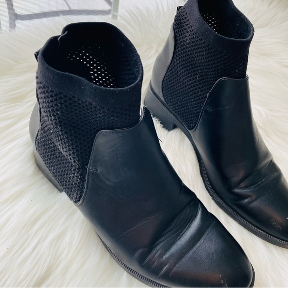 ZARA Black Heeled Leather Chelsea Boots - Picture 7 of 15